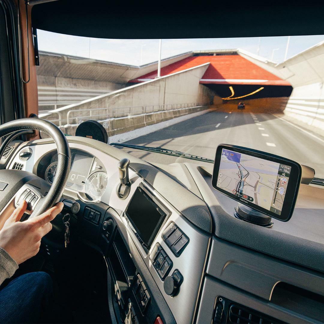 TomTom GO Expert Plus 7 Inch Truck Sat Nav World Lifetime Maps WiFi